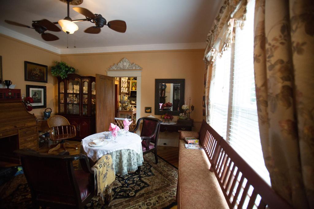 Bees B & B-V Mount Airy Quarto foto